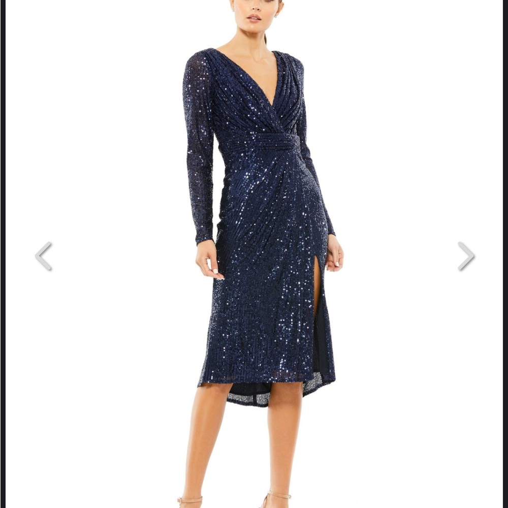 NWT- IEENA FOR MAC DUGGAL-Sequined Long Sleeve Midi Dress-Color: Midnight-Size 2